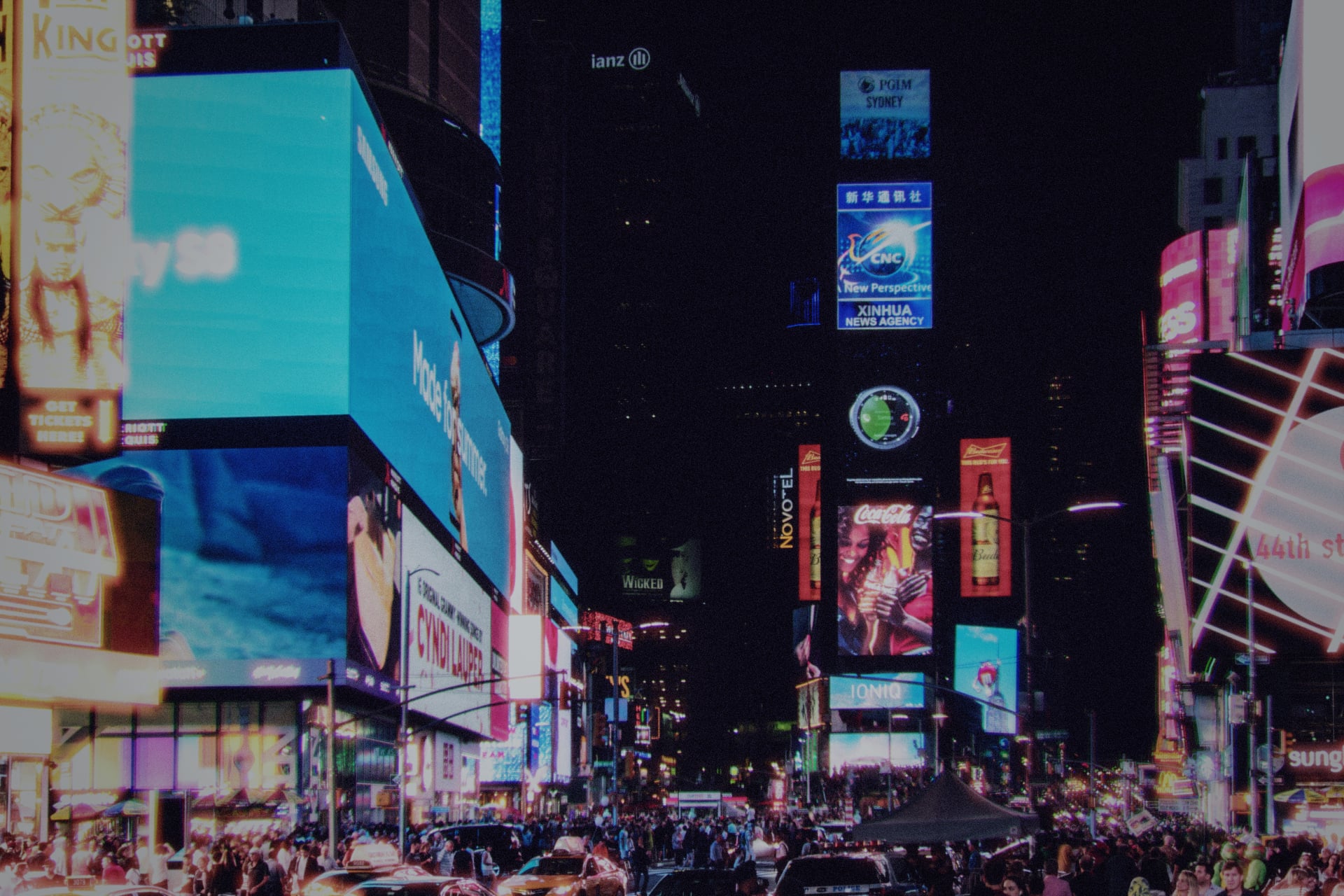 Nightcall Preset - City street with neon signs